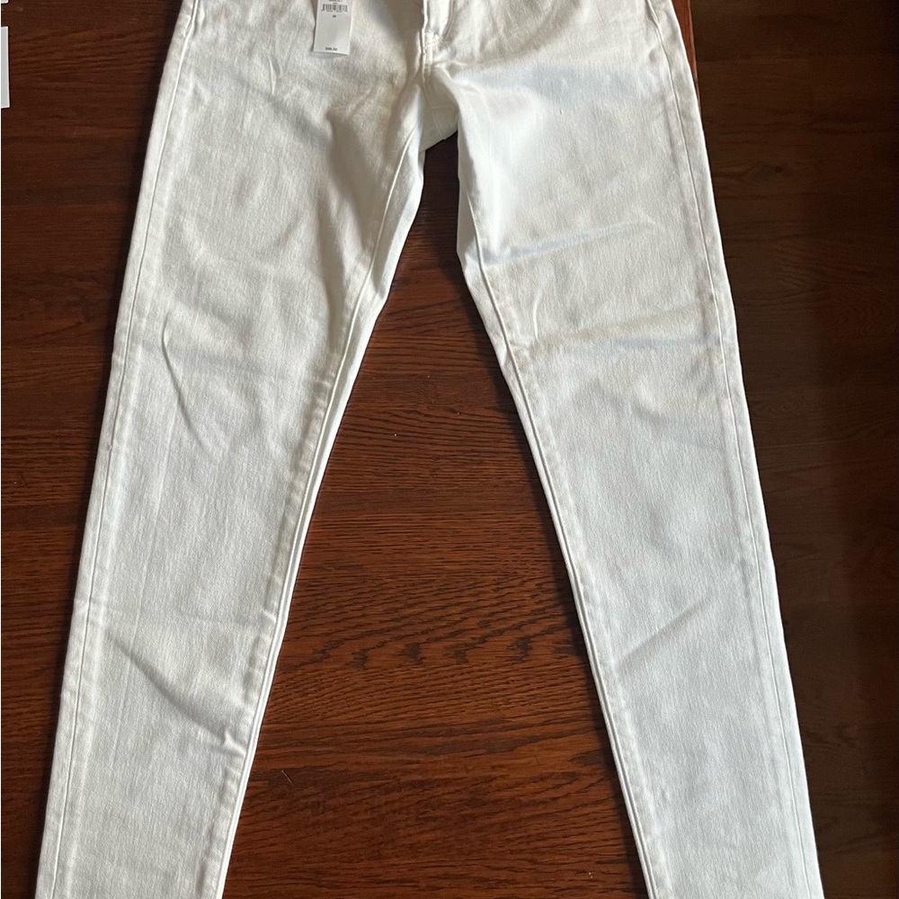 White Skinny Jeans. Banana Republic. Size 26.
